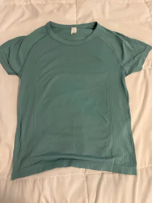 Old Navy Green Workout Top Active thumbnail 1