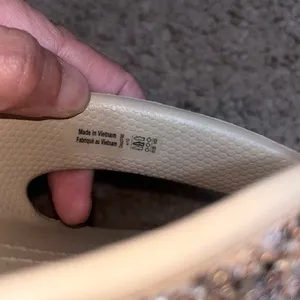 Crocs Classic Crocs Glitter II Flip Sandals Platform Thong Bone Tan‎ Beige 10 thumbnail 8