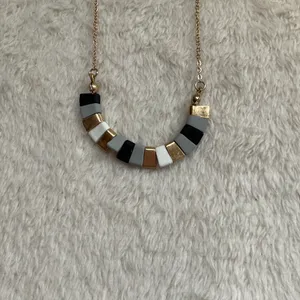 Bar Necklace Multiple thumbnail 3