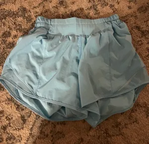 Hotty Hot Shorts 4" Lululemon icing blue thumbnail 1