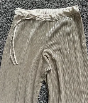 Victoria's Secret Gold Metallic Pleated Wide-Leg pajama bottoms thumbnail 4