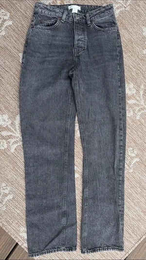 H&M High-Rise Straight Leg Gray Women's Jeans thumbnail 1