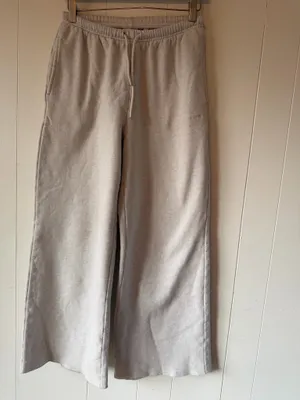 Aritzia Cozy Fleece Mega Flutter Sweatpants Heather Cloud White XS thumbnail 2