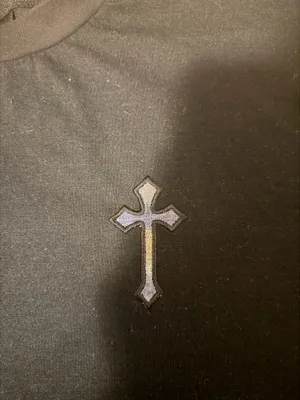 Black Cross Tshirt Size L thumbnail 3