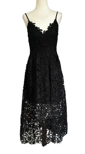 ASTR The Label Black Lined Embroidered A-Line Midi Dress Women Sz Small | 45-15 thumbnail 1