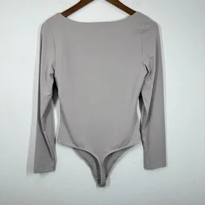 Babaton Light Grey Long Sleeve Bodysuit‎ Form Fitting Slimming Sweetheart thumbnail 2