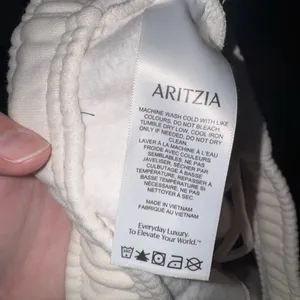 Aritzia cream Joggers thumbnail 6