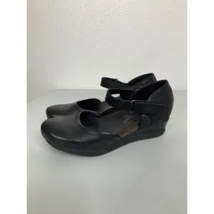 OTBT Companion Black Leather Mary Jane Wedge Shoes 8M 17F935‎ thumbnail 3