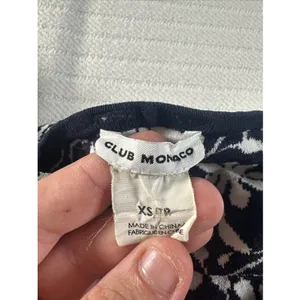 Club Monaco Rowlen Floral Off-Shoulder Top Womens Size XS Navy Blue White Knit thumbnail 6