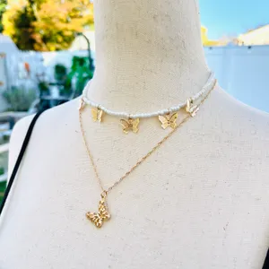 White Beads Gold Tone Butterflies Layered Necklace thumbnail 4