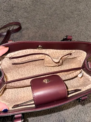 Guess Purse  thumbnail 3