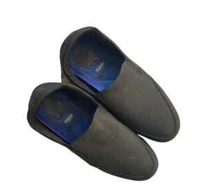 black non slip shoes thumbnail 1