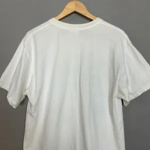 Hanes Vintage 90s‎ Rosie the Riveter T-Shirt Size Large White FLAWS Retro 1995 Graphic thumbnail 6