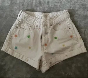 Pacsun White Floral Jean Mom Shorts thumbnail 1