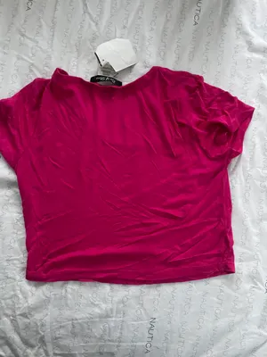 Women Size Medium Crop Top Pink thumbnail 2
