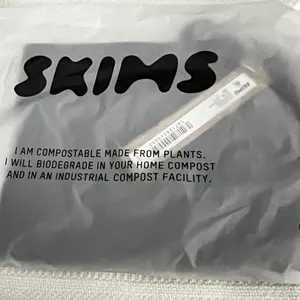 Skims NWT Fits everybody cropped cami Size MEDIUM thumbnail 3