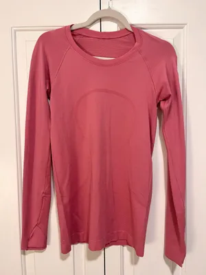 Lululemon Swiftly Tech Long Sleeve thumbnail 1