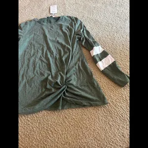 Woman top shirt size xl long sleeve thumbnail 3