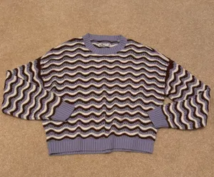 Hollister Sweater thumbnail 1