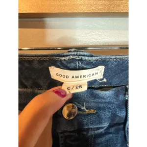 Good American stretch skinny jeans thumbnail 4