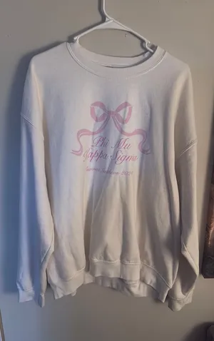 Phi Mu Gildan Sweatshirt thumbnail 1
