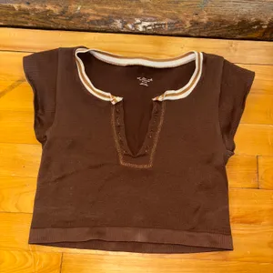 crop top thumbnail 4
