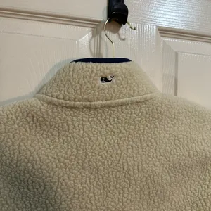 Vineyard Vines sherpa vest cream with navy accents size XS thumbnail 4