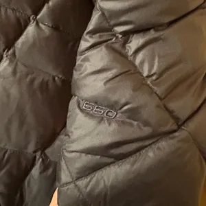 The North Face 550 Transit Down Parka Coat in Black thumbnail 12