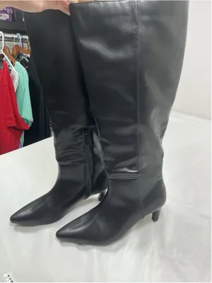 Womans Excellent Target Knee High Fashion Boots Size 8.5 Black Kitten Heel thumbnail 2