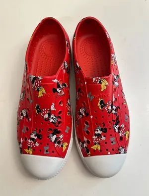 2021 Disney Parks X Native Minnie Mouse Red Slip On Slides Shoes Jefferson Sz 10 thumbnail 1