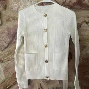 Commense Elegant Button Pleated Sweater Co thumbnail 3
