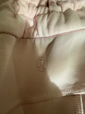 Lululemon Softstreme Shorts High-Rise thumbnail 3