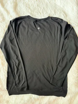 Lululemon Black Long Sleeve Shirt Men’s thumbnail 3