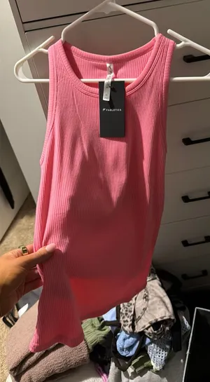 Fabletics Tank Top thumbnail 1