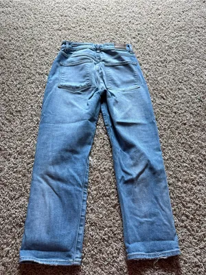 High-Rise Light Blue Distressed Women's Jeans thumbnail 3
