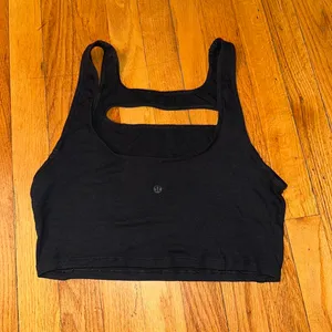 Lululemon LA Front Cut-Out Crop Tank thumbnail 4