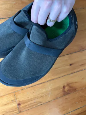 ☀️3/$25 Oofos Oomg Low Gray/Black Comfort Slip On Shoes 8.5 thumbnail 3