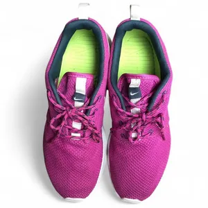 Nike Roshe One Women’s White Club Pink Running Shoes Size 8.5 #511882-605 thumbnail 2