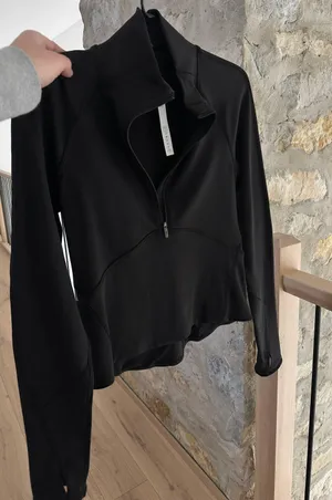 Lululemon Cropped Half-Zip thumbnail 9