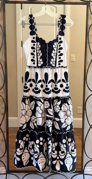 FARM Rio Black and White Floral Cutwork Tiered Midi Dress Size Small thumbnail 1