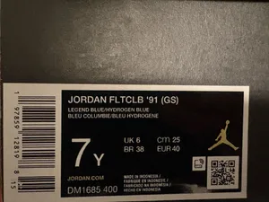 Blue Jordan Flight Club Size 7 thumbnail 7