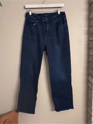 QUINCE Bella Stretch Straight Jeans thumbnail 2