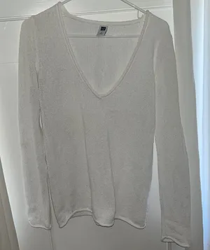 Gap White v-neck Sweater Size M thumbnail 1