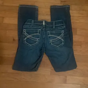 Ariat Mid Rise Straight Leg Jeans thumbnail 2