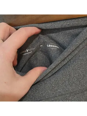Old Navy High Rise Go Dry Active Legging thumbnail 4