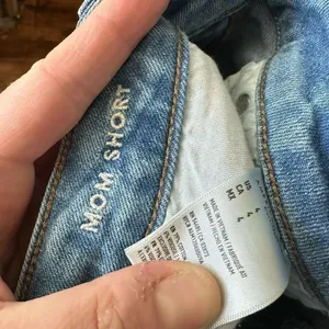 American Eagle cuffed distressed denim sz 4 mom shorts thumbnail 2