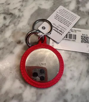 Lululemon Keychain thumbnail 2