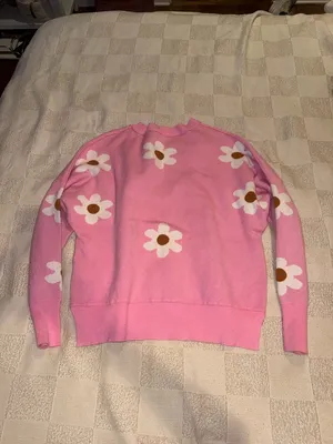 Pink Daisy Knit Sweater - Cozy Floral Crewneck thumbnail 2