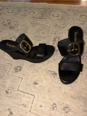 Black Slide Sandals with Gold Buckle Accent Size 8 thumbnail 3