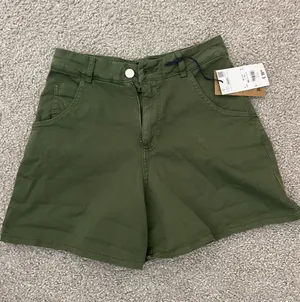 OVS High Waisted Mom Shorts Green Size 2 thumbnail 1